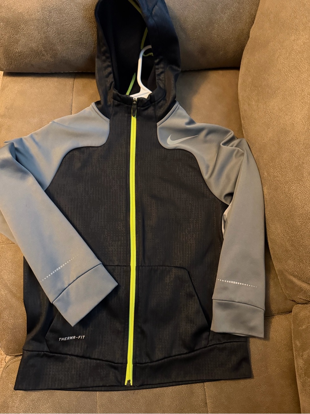Nike Kids Black & Gray Hooded Therma-Fit Jacket with Yellow Zipper